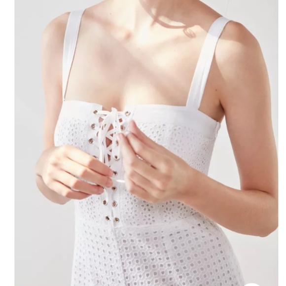 Urban Outfitters Kimchi Blue Heidi Lace-Up Eyelet Romper - Picture 4 of 8